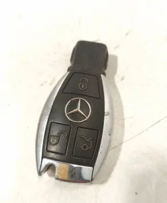 Mercedes-Benz E W211 Ignition key/card 