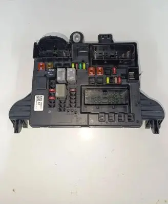 Opel Insignia A Fuse module 13485565 05112404216