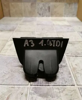 Audi A3 S3 8L Tailgate/trunk/boot lock/catch/latch 8P3827520A