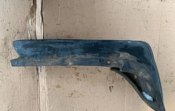 Mercedes-Benz W123 Front bumper corner part panel trim 233362823