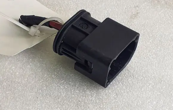 BMW 3 E90 E91 Cooling fan wiring 8367072