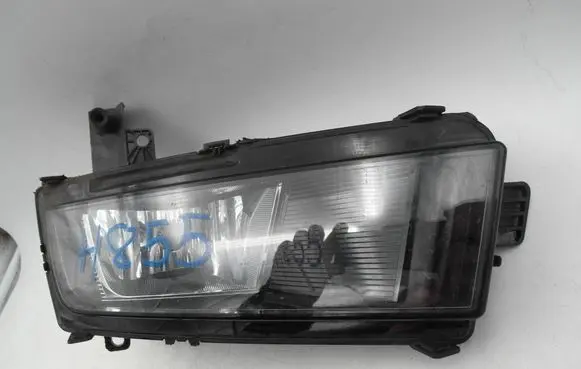 Volkswagen Touran III Front fog light 5TA941661A