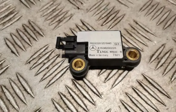 Mercedes-Benz ML W163 Airbag deployment crash/impact sensor 1638200226
