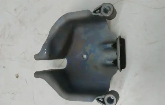 Audi A6 S6 C7 4G Engine mounting bracket 4G0399060E 3412026