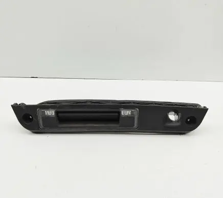 Volvo XC40 Tailgate/boot open switch button 32131920