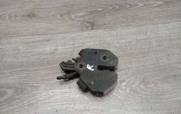 Volvo S80 Engine bonnet/hood lock/catch 9483765 9483764
