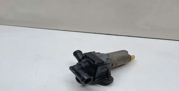 BMW 3 E90 E91 Coolant heater control valve 6928246