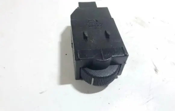 Mitsubishi Space Star Headlight level height control switch mr114337 lk04001000