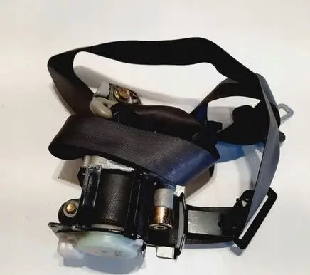 Mazda MPV II LW Seat belt trim TKAB2EH7000606202