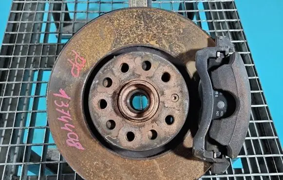 Volkswagen PASSAT B8 Front wheel hub spindle knuckle 5Q0407258A IMPRK1374408