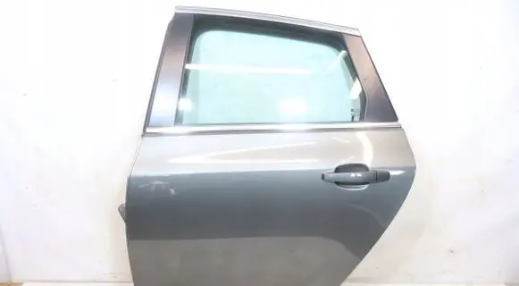 Opel Astra J Rear door