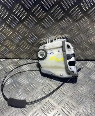 Subaru XV Rear door lock