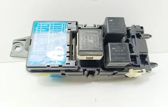 Volvo S40, V40 Fuse module 30807050
