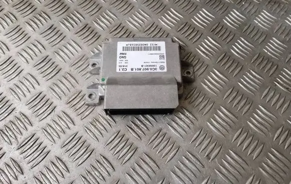 Volkswagen PASSAT B6 Hand brake control module 3C0907801B 15658301B
