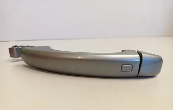Audi Q5 SQ5 Front door exterior handle 8T0837167A 8T0837205A