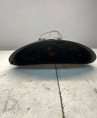 Mercedes-Benz C W203 Speedometer (instrument cluster) A2035403047 1100802310