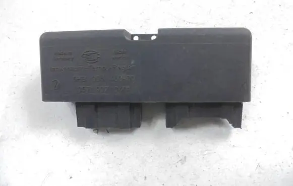 Volkswagen PASSAT B3 Other relay 357907041A