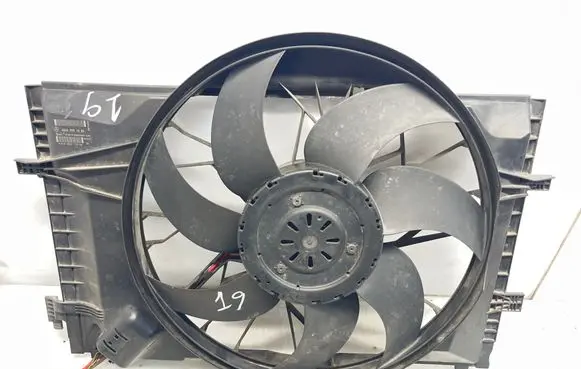 Mercedes-Benz CLK A209 C209 Electric radiator cooling fan A2035001693