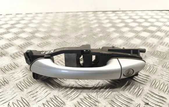 Mercedes-Benz E W211 Front door exterior handle 2037600134