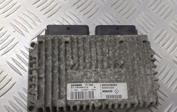 Renault Scenic II - Grand scenic II Engine control unit/module ECU 8200348263