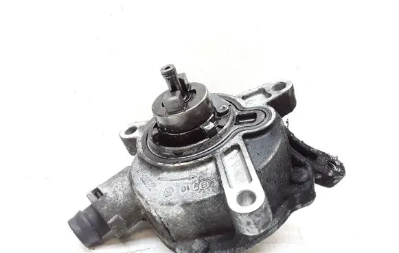 Volvo V70 Vacuum pump 31219463