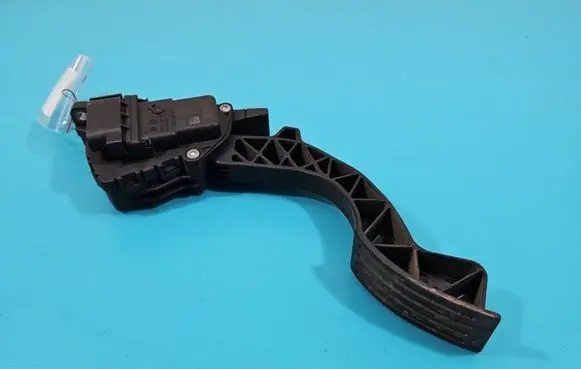 Volvo S40 Accelerator throttle pedal 4M51-9F836-AG IMPRK1413289