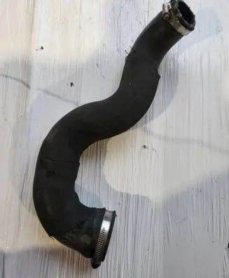 Intercooler hose/pipe