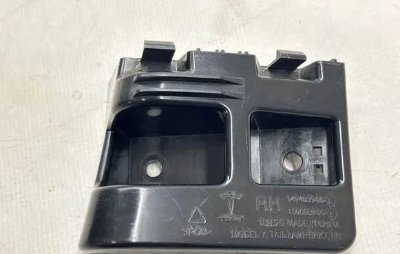 Tesla Model Y Bumper support mounting bracket corner 149403900 150696900