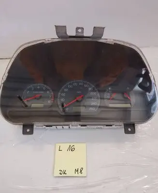 Volvo S40, V40 Speedometer (instrument cluster) 8601810