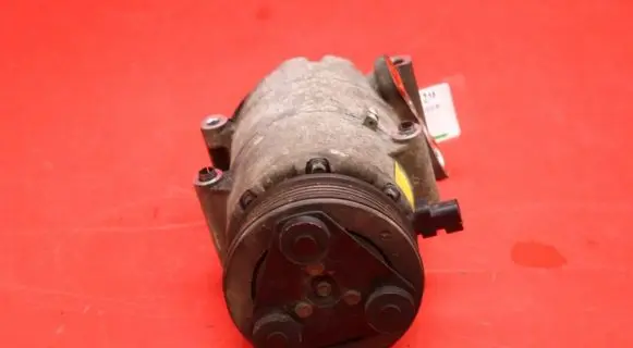 Ford Focus C-MAX Air conditioning (A/C) compressor (pump)