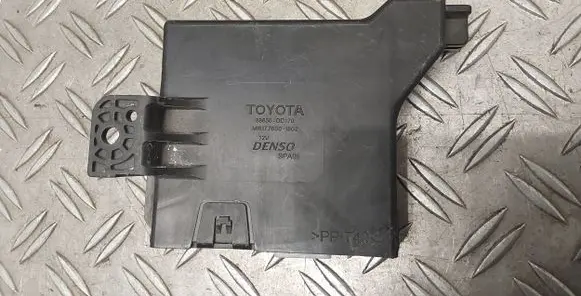 Toyota Yaris Air conditioning/heating control unit 886500D170