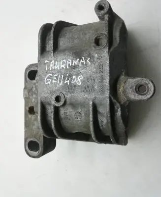 Volkswagen Touran I Engine mount bracket 1K0199262