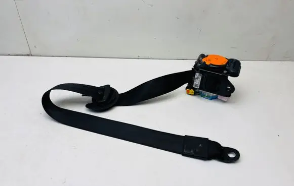 Audi Q3 8U Front seatbelt 8U0857706A