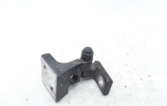 Audi Q7 4L Rear door upper hinge 7L0833401B