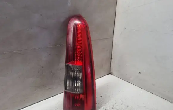 Volvo V70 Rear/tail lights 9154494