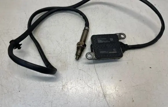Iveco Daily 6th gen Lambda probe sensor 5802862082 10R058086