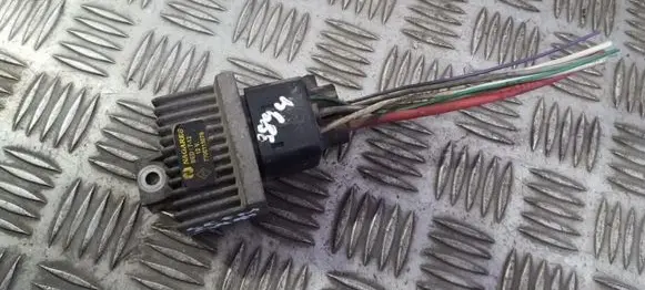 Renault Scenic I Glow plug pre-heat relay 7700115078