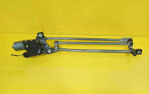 Volvo V50 Front wiper linkage and motor 0390241924 30699344