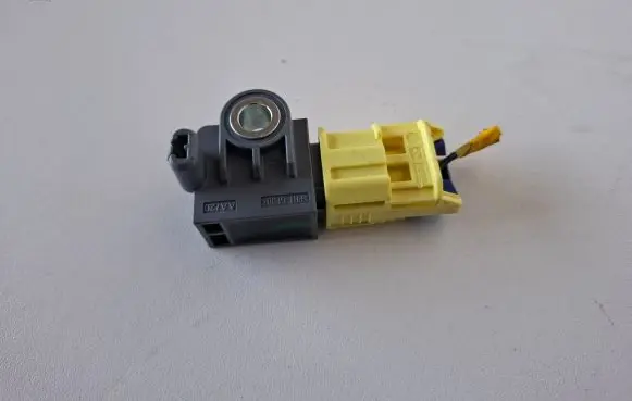 KIA Sportage Airbag deployment crash/impact sensor 95920B4000