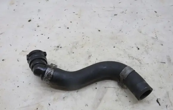 Honda Civic IX Engine coolant pipe/hose