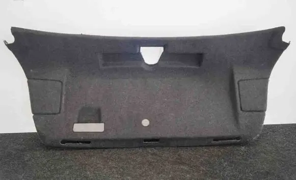 Tailgate trim