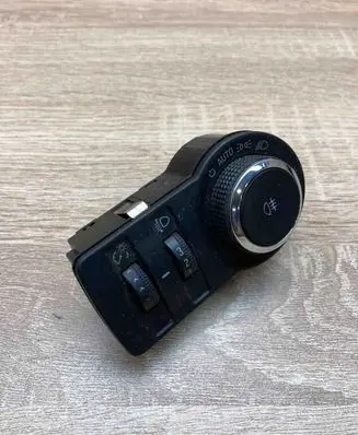 Opel Insignia A Light switch 13268696