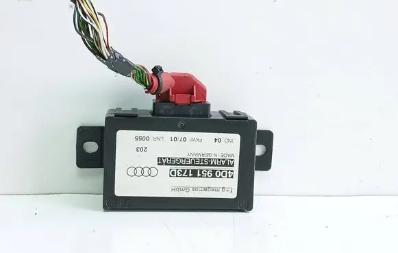 Audi A6 S6 C5 4B Alarm control unit/module 4D0951173D
