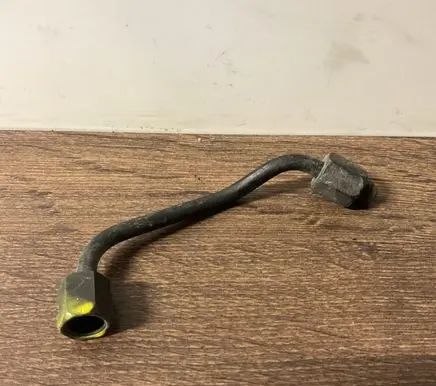 Mercedes-Benz E W211 Fuel main line pipe