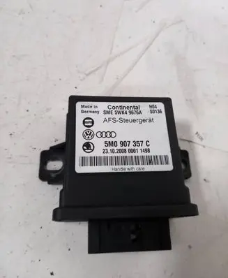 Volkswagen PASSAT B6 Light module LCM 5M0907357C 5WK49676A