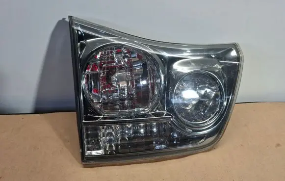 Lexus RX 300 Tailgate rear/tail lights