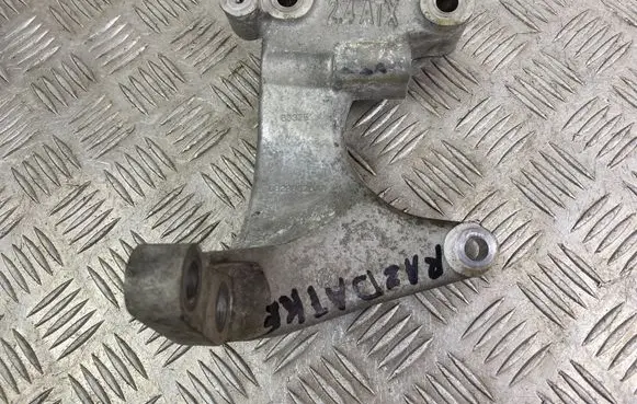 Jeep Compass Front differential bracket 68298626AA