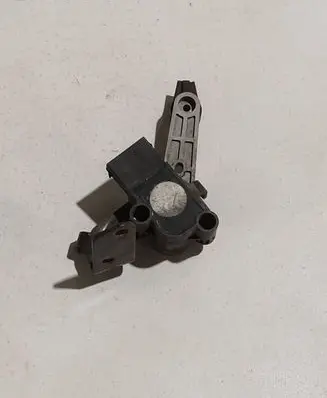 Rear air suspension level height sensor