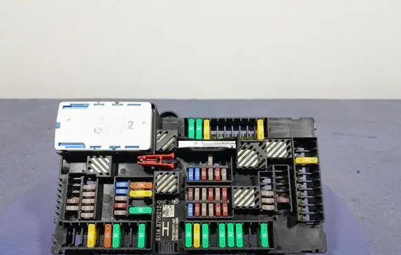 BMW X7 G07 Fuse box set 8706212