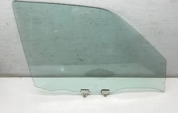 Nissan Juke I F15 Front door window glass four-door 43R00033 M213 D0T20AS2